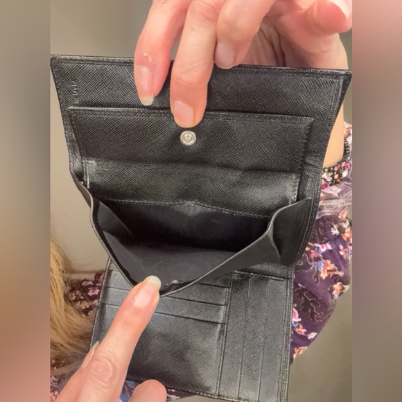 Prada Saffiano leather flap wallet with COA EUC - Picture 12 of 15